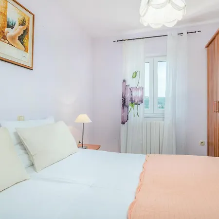 Apartment Gorgeous In With House Sea View *
