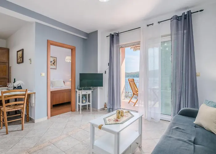 Cozy In Appartement Čižići